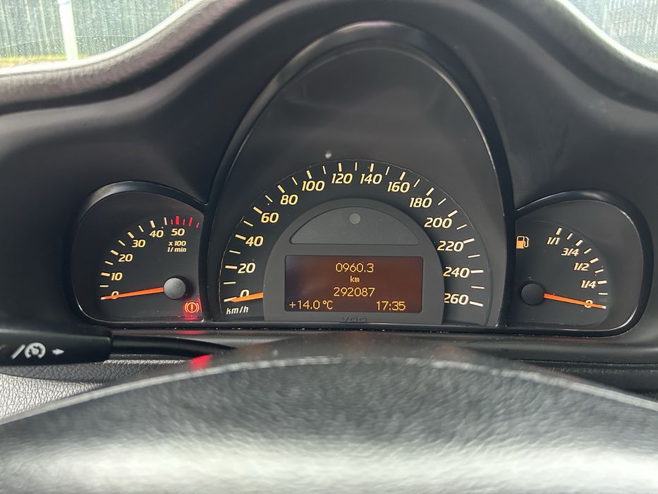 Mercedez-Benz  C220 Sport Coupé