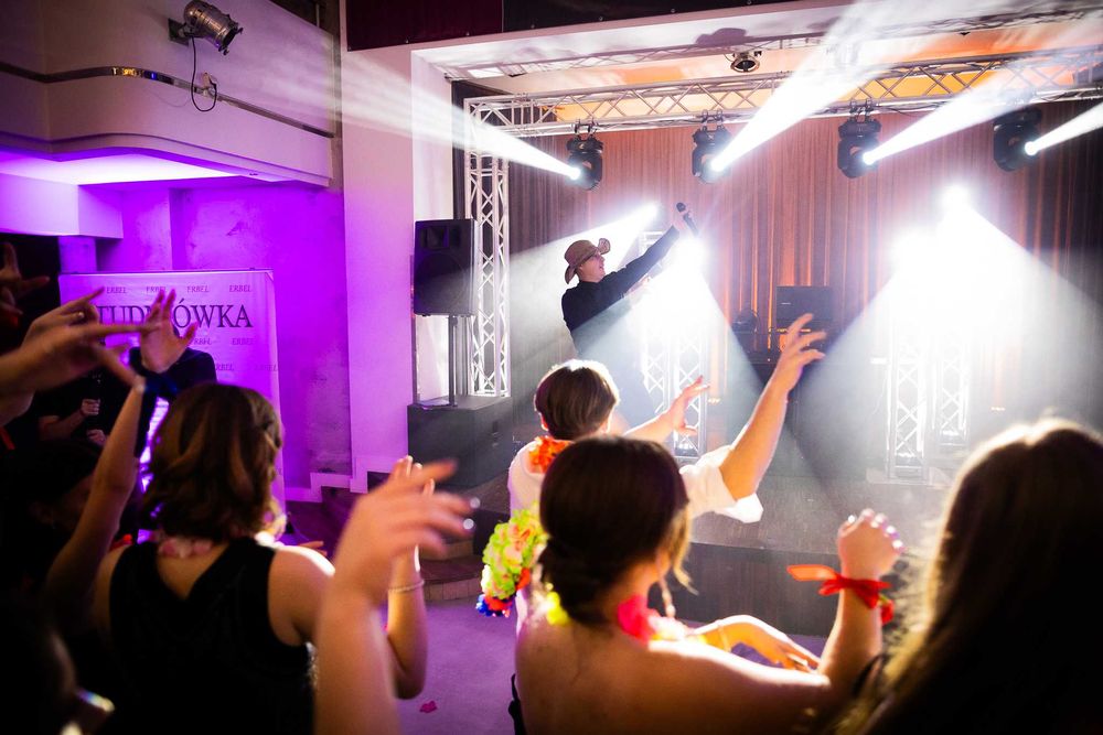 Dj Twenty One Dj wodzirej na wesele, studniówkę, osiemnastkę