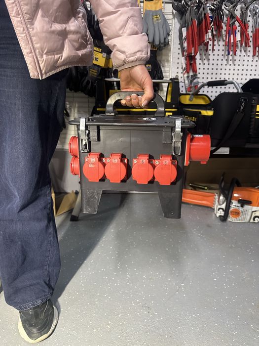 Розподільник живлення Розподільний електричний пристрій RED DEHA