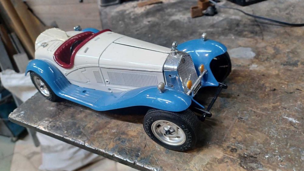 Модель под реставрацию в масштабе 1:18