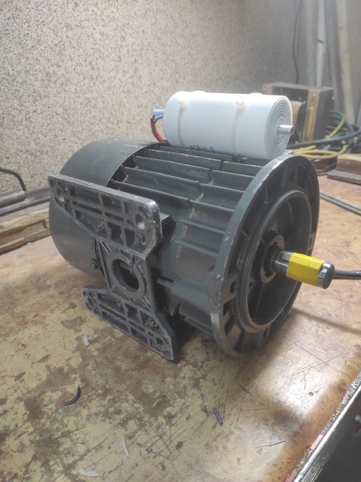 Silnik elektryczny 0,55kW/230V