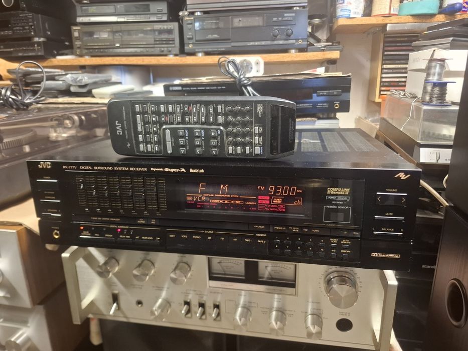 Amplituner JVC RX-777V z korektorem pilot
