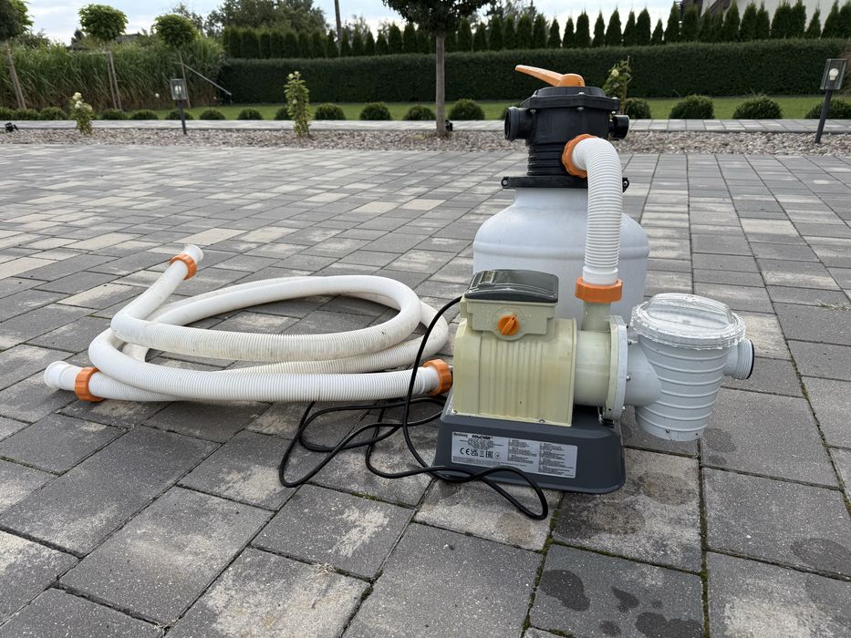 Pomap/filtr piaskowy Bestway 58499 o wydajności 8327 l/h.