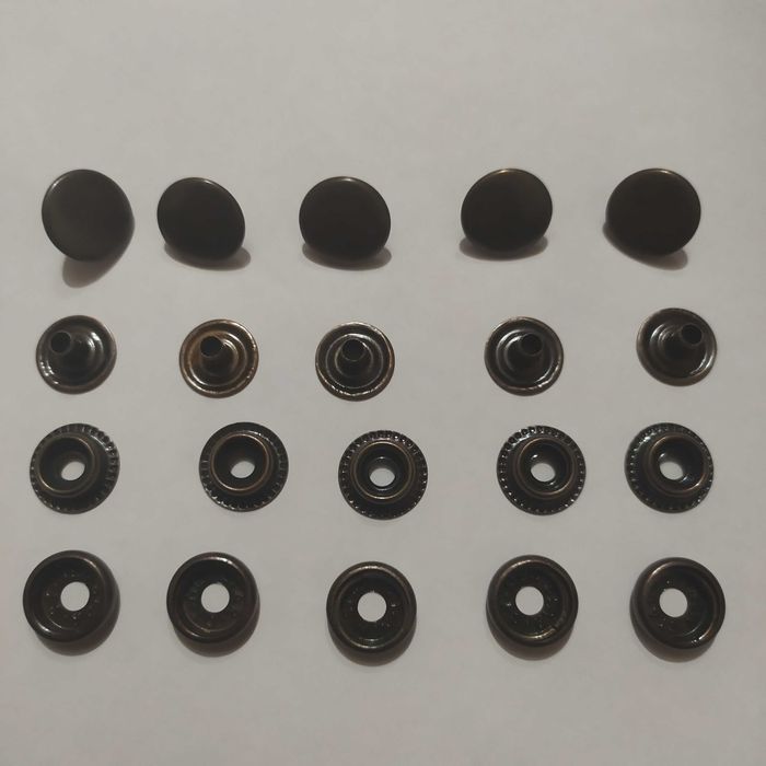 Кнопки Alfa 15 мм и пуговица для джинс 17 мм