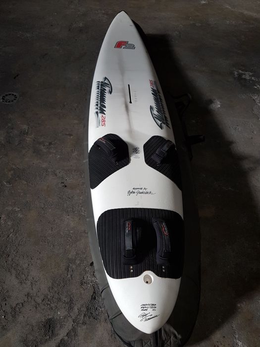 prancha de windsurf muito estimada com saco