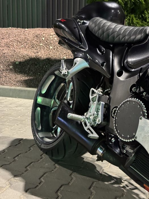 Suzuki Hayabusa КОМПРЕСОРНА
