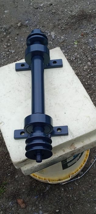 Wałek do piły tarczowej, zwanej również cyrkularką lub krajzegą.