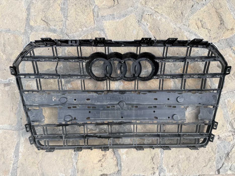 Решітка радіатора Audi A6 C7 Competition 14-18 S-Line решітка Ауді А6 С7
