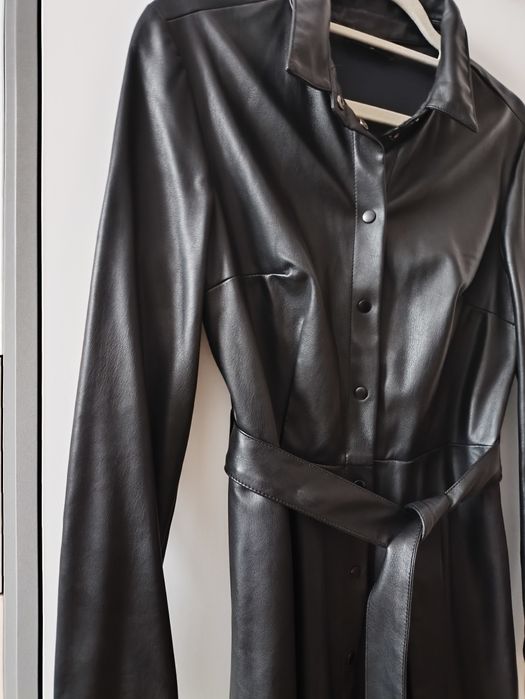 Sukienka z Eko skóry Mohito 38