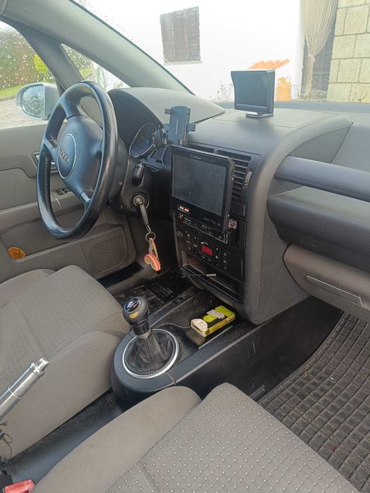 AUDI A2 1.4 TDi - Muito bom estado
