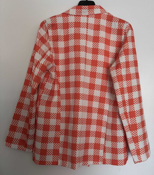 Garnitur, marynarka i spodnie,  w kratę pepitkę NOWY