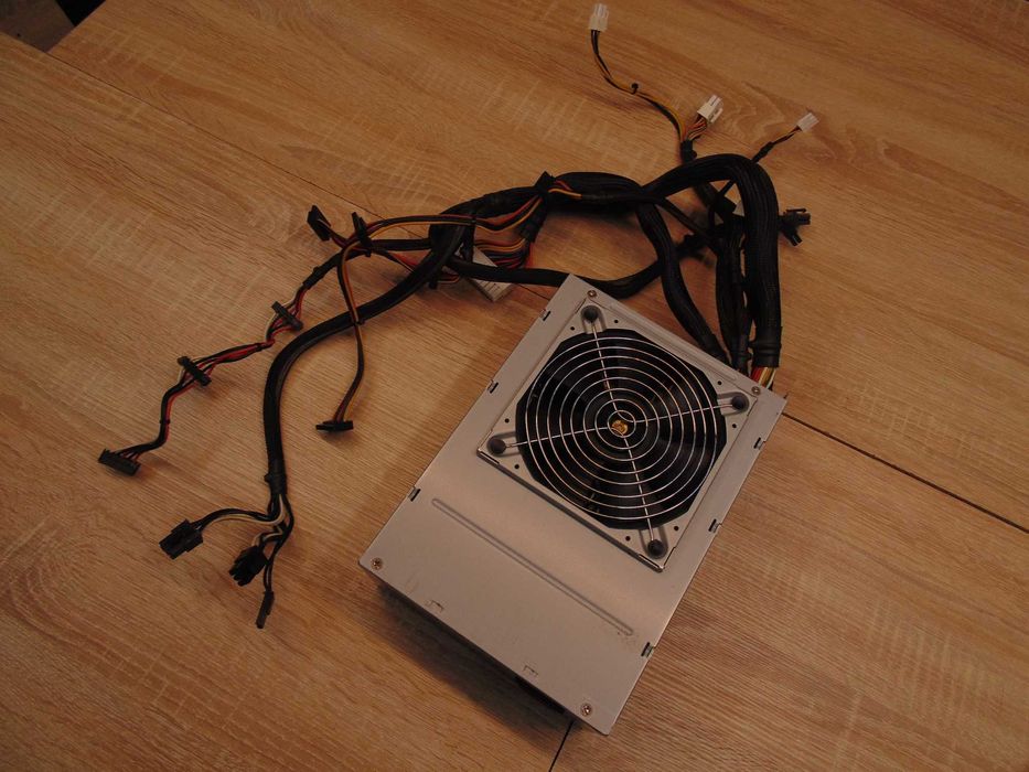 Zasilacz ATX 1060W Delta DPS-1060AB A 41A9763