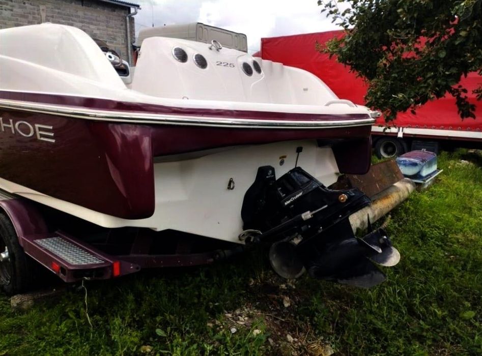 Катер Тахое Боурайдер 225