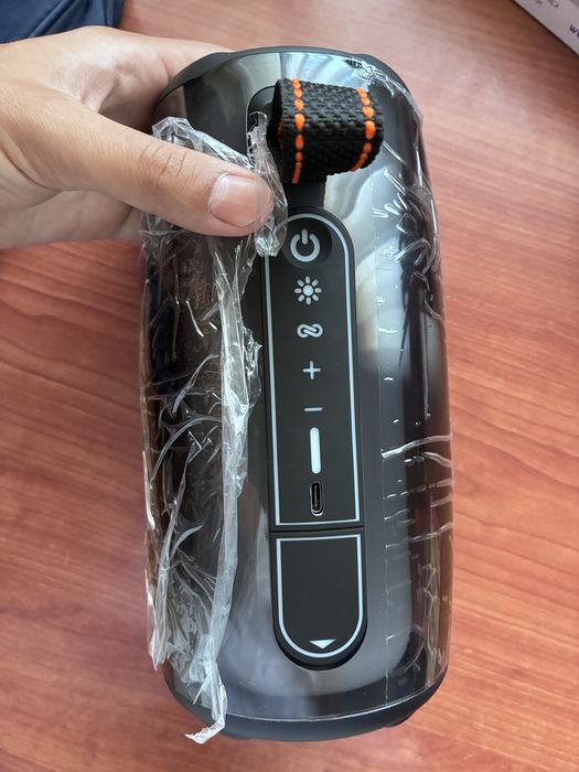 Coluna Bluetooth JBL Pulse – Como Nova (Ainda no Plástico!)