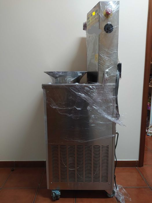 Máquina Temperadora de Chocolate-8kg-Excelente Estado - NEGOCIÁVEL