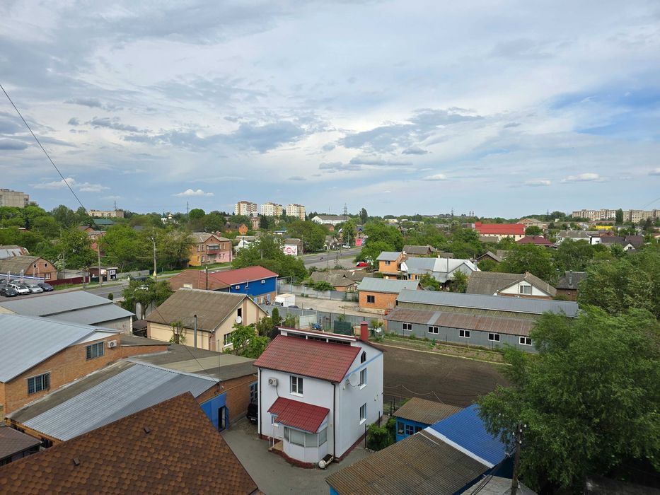 Здається 3-кварт по вул.Волошкові в р-ні Олієжир комбінат,читайте опис