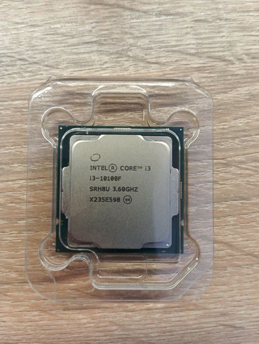 Procesor I3 10100F