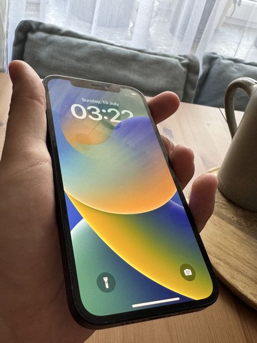 iPhone 12 - Stan BDB (kondycja baterii 94%)