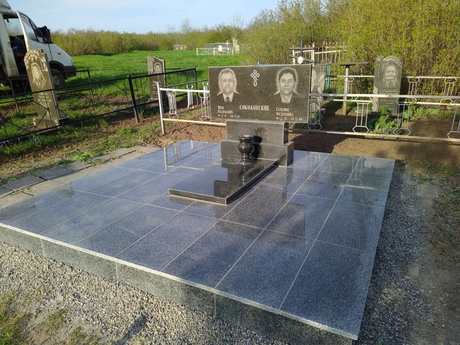 Укладка гранитной и тротуарной плитки на кладбище