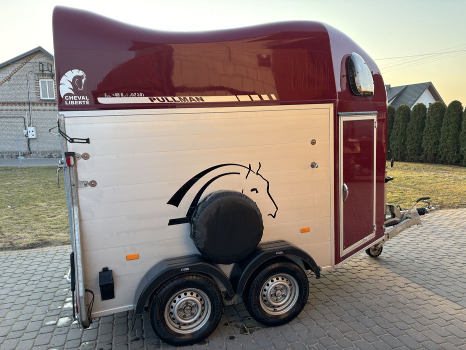 Przyczepa do koni zwierząt Cheval Liberte 1400dmc 2019r
