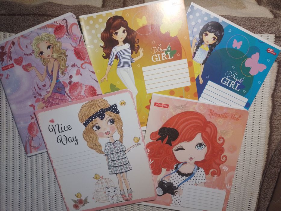Тетради школьные для девочки (набор)