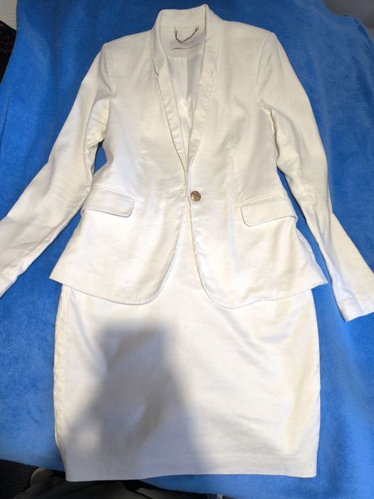 Garsonka ecru Reserved rozm. 38