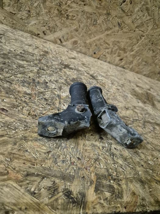 Podnóżki pasażera mz ts