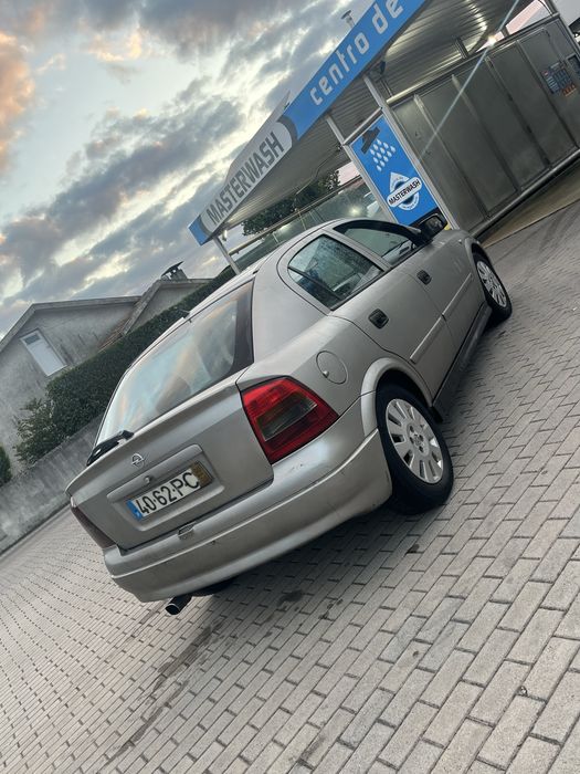 Opel Astra — fotografia 2