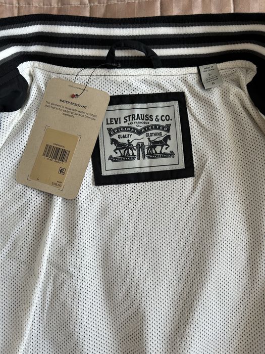 Чоловіча куртка Levis