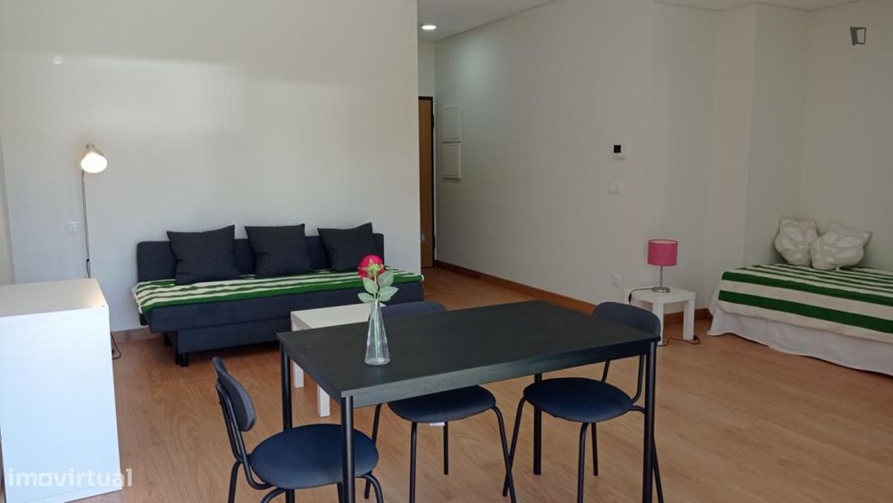 Estúdio - localizado em Bonfim Porto