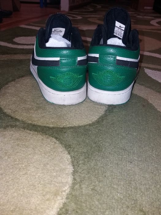 Кросівки-Джордан