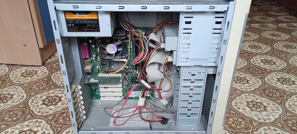 Продам ПК на запчастини