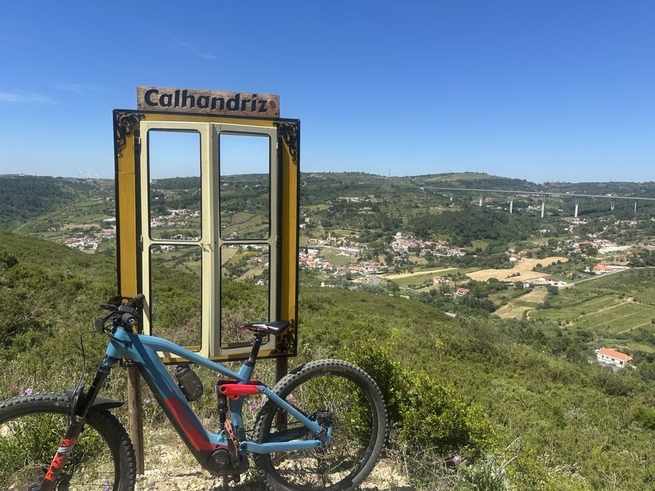 Cube Stereo Hybrid 160 HPC Race 625 – muitos componentes recentes