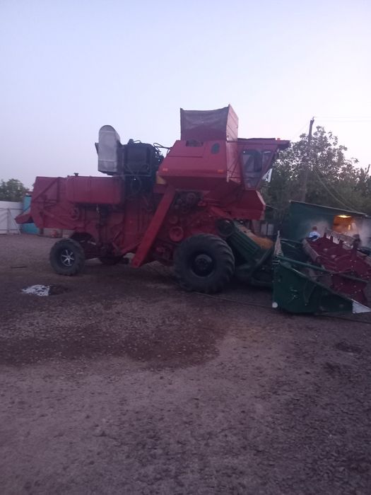 Продам комбайн вробочом стані можливо обмін