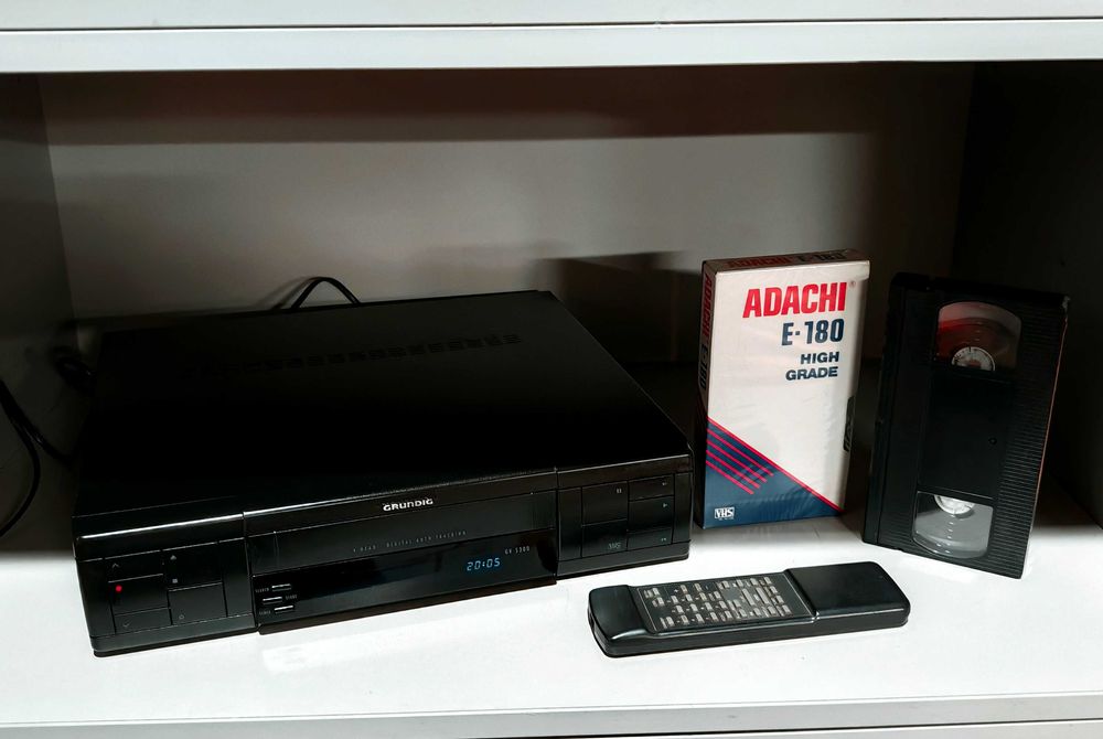 Magnetowid Video GRUNDIG GV 5000 VHS 4 Głowicowy Pilot Super Stan !!
