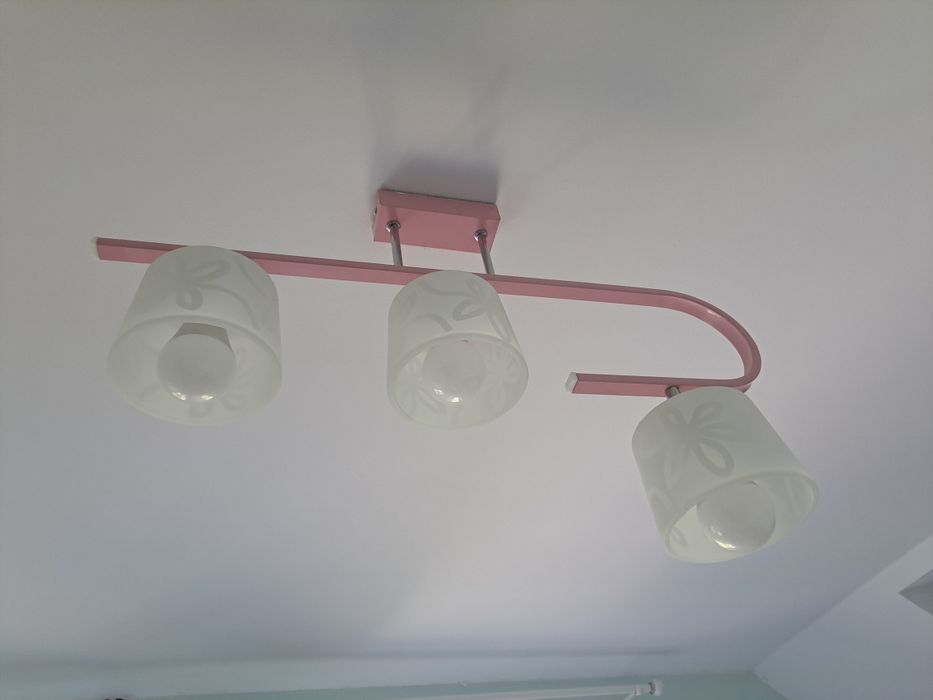 Żyrandol lampa  do pokoju dziewczynki