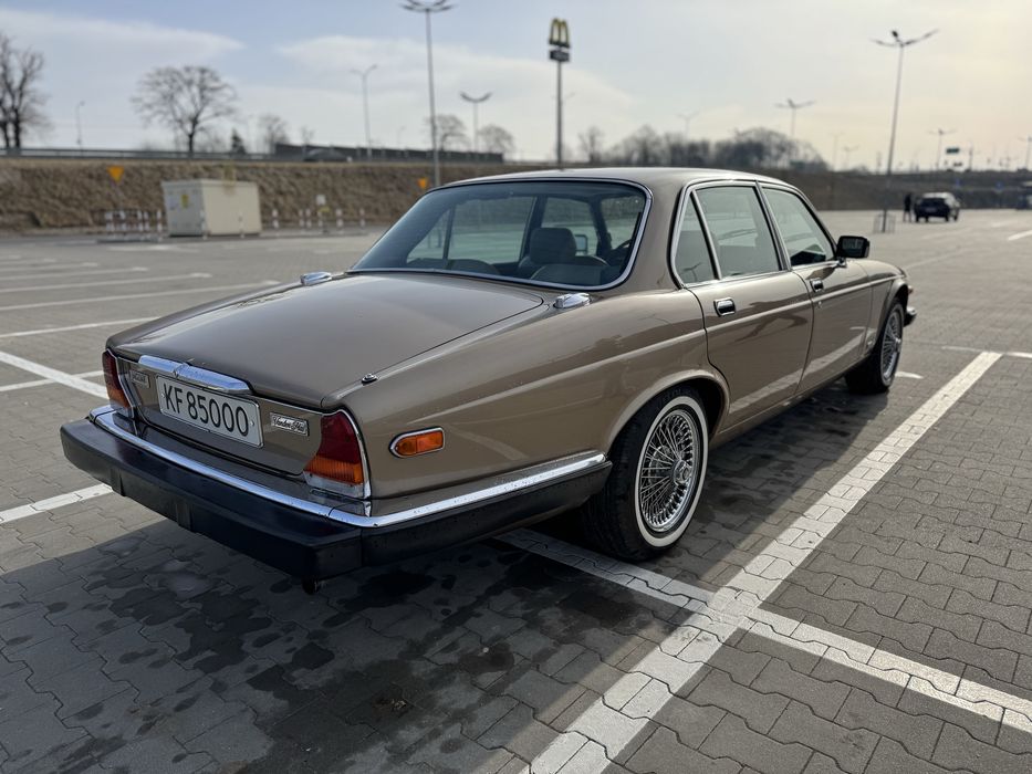 Jaguar XJ6 1985 do ślubu/sesji