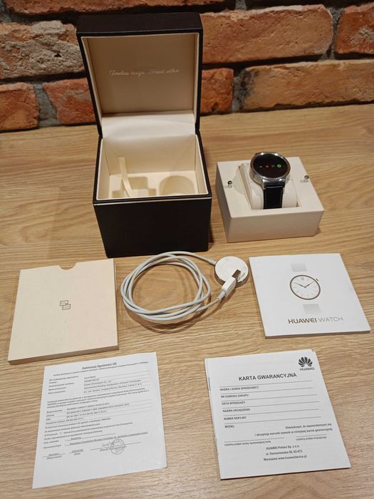 Huawei watch Classic SMARTWACH. Świetny stan, pasek skórzany, skóra.