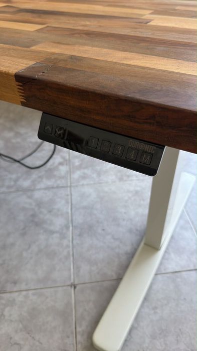 Secretária Elevatória Premium 120€