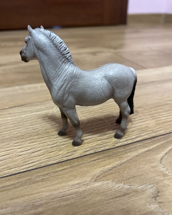 figurka konia collecta