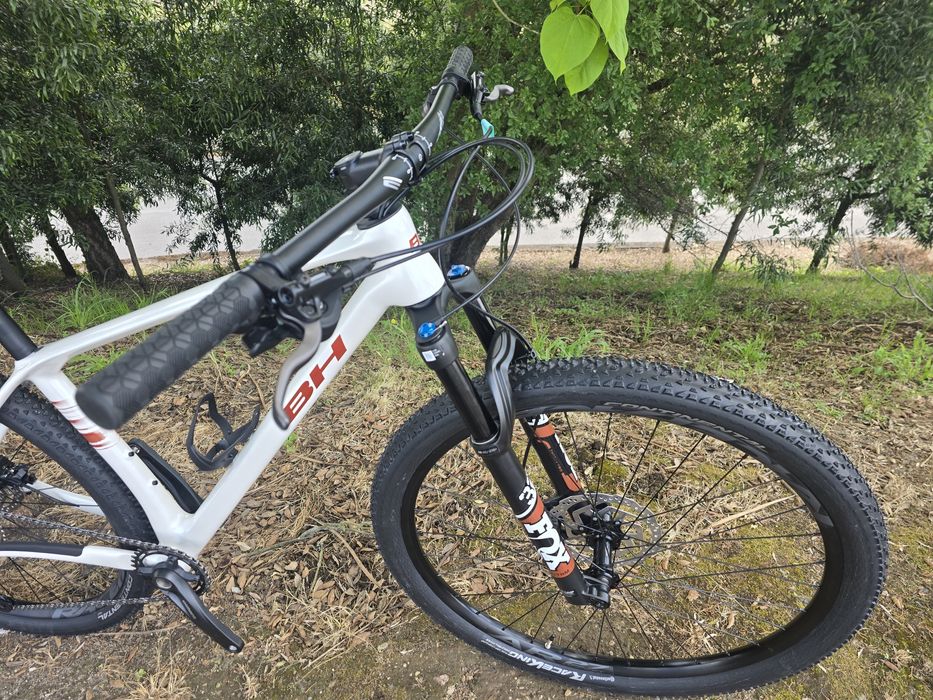 Bh ultimate 29  nova com fox 29