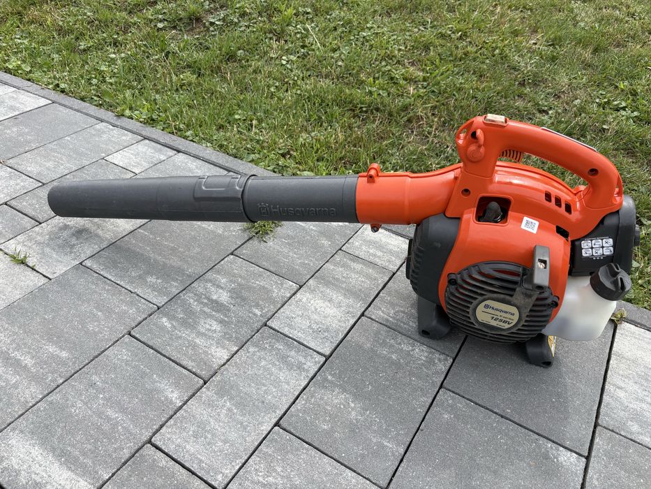Sprzedam profesjonalna dmuchawa spalinowa Husqvarna 125BV