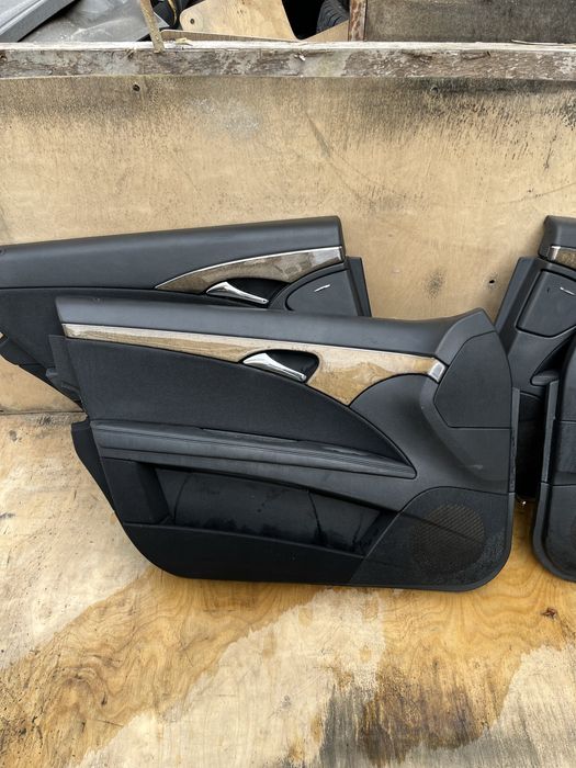 Дверні карти Mercedes E211