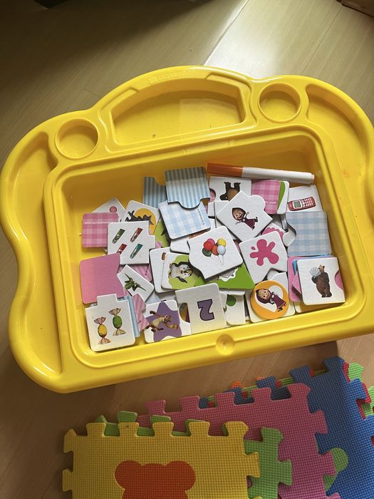 Stolik masza i niedzwiedz plus mata Smyk