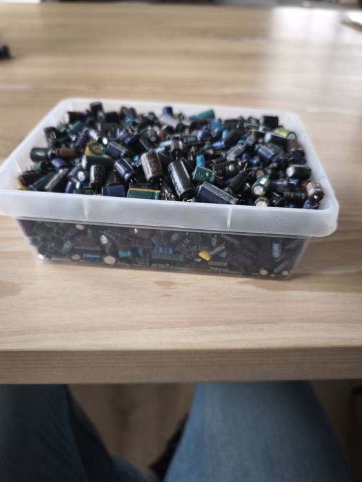 1000 szt, 1kg. kondensatory Rubycon, Panasonic, Nichicon, ELNA i inne