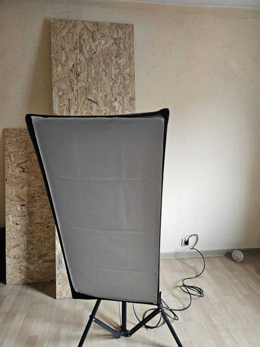 2x Lampa studyjna Quantuum UP! 200 200Ws – komplet ze statywami