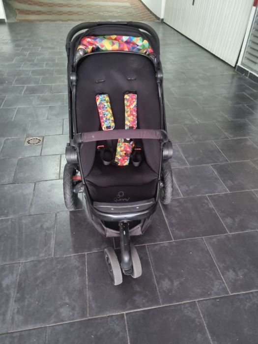 Carrinho de bebé Quinny