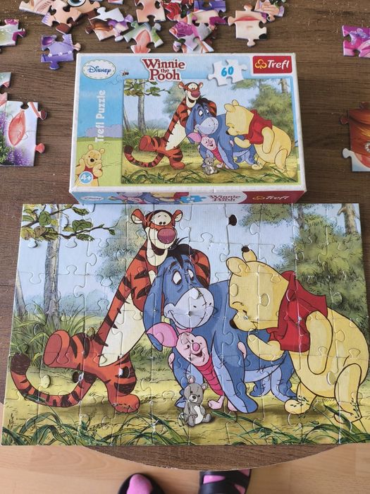 Zestaw puzzli stan bardzo dobry