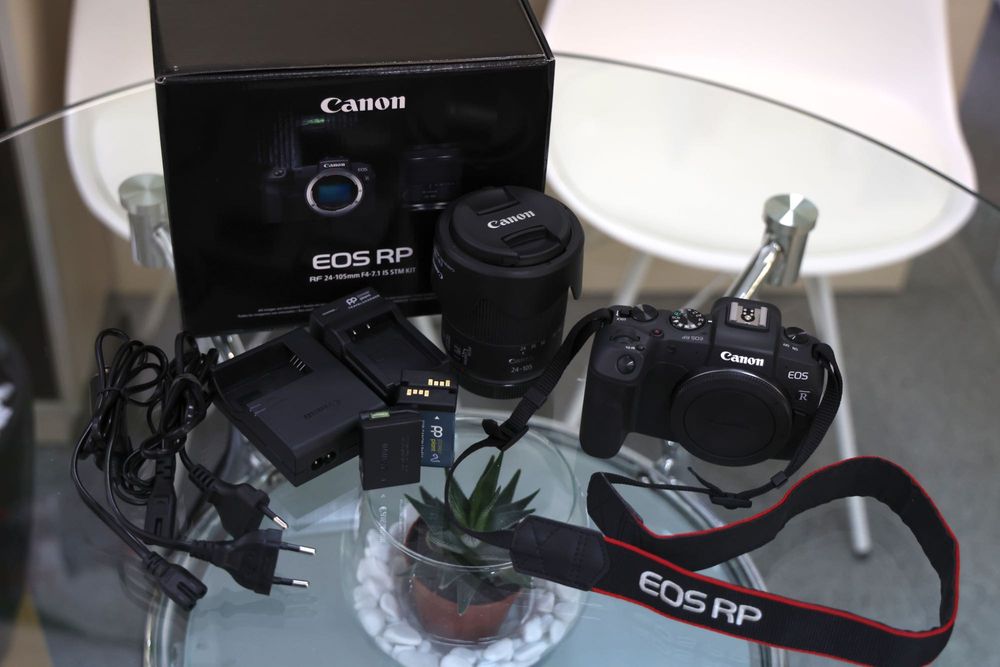 Фотокамера Canon EOS RP 24-105 (3 тис. к.) (3380С154) офіційна гарантія Canon в Україні