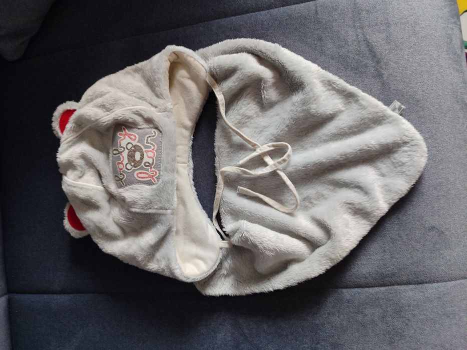 Czapeczka+ chusta Stan bdb